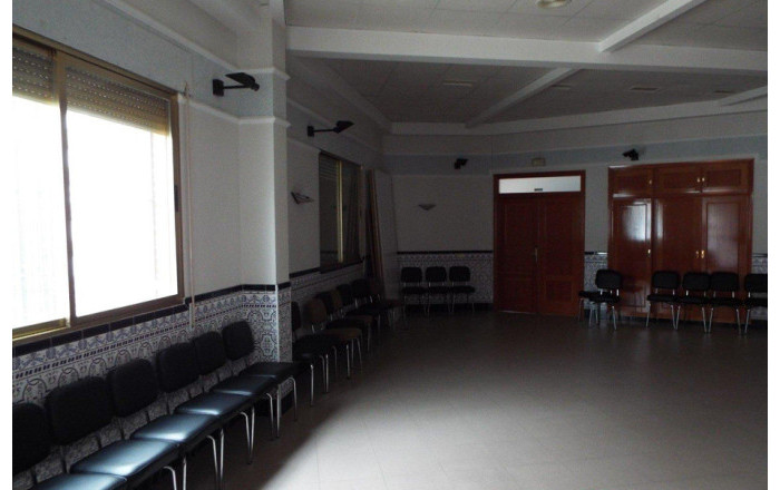 Venta - Edificio -
Toledo - Parrillas