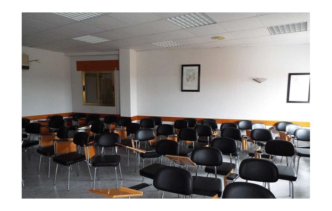 Venta - Edificio -
Toledo - Parrillas