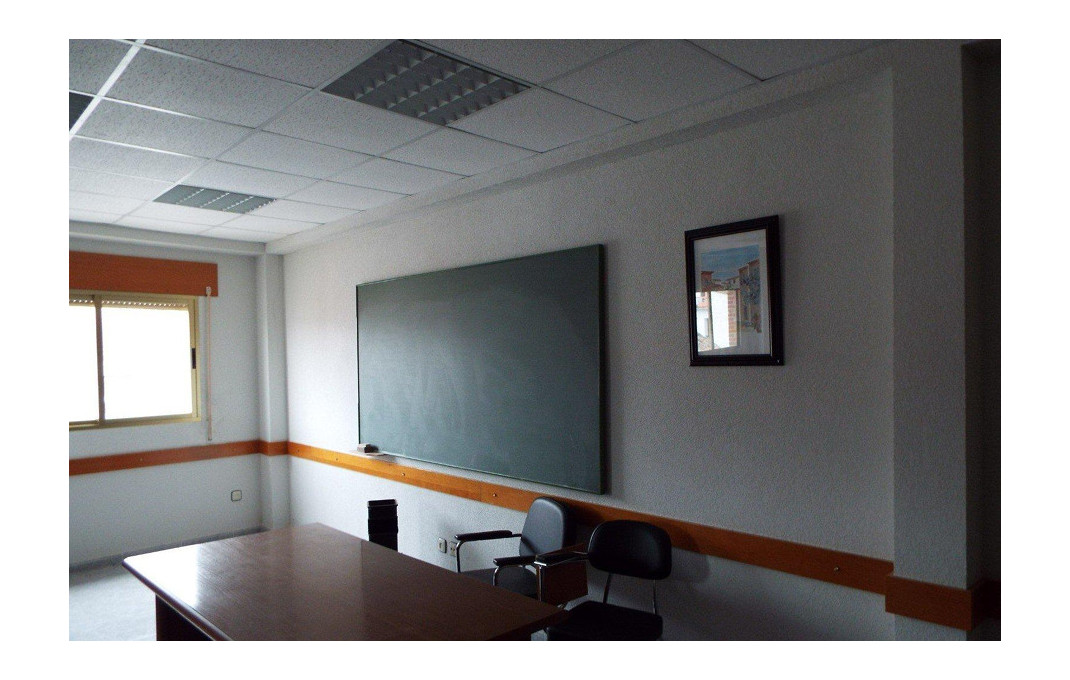 Venta - Edificio -
Toledo - Parrillas