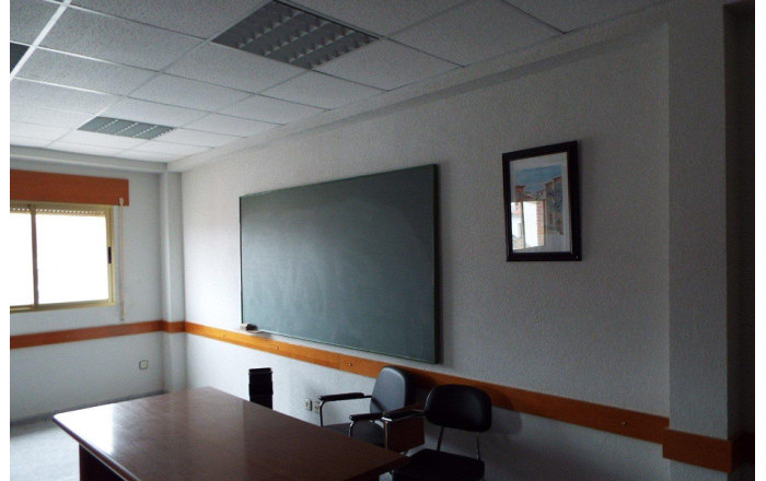 Venta - Edificio -
Toledo - Parrillas