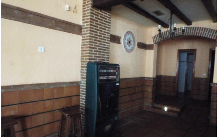 Venta - Edificio -
Toledo - Parrillas