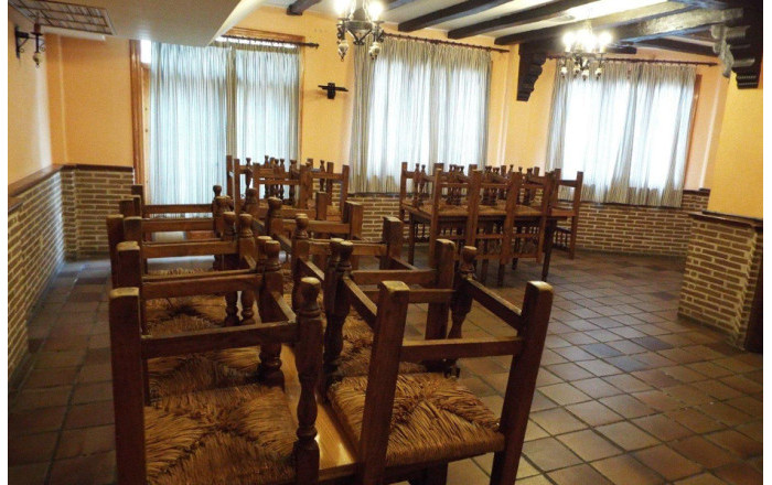 Venta - Edificio -
Toledo - Parrillas