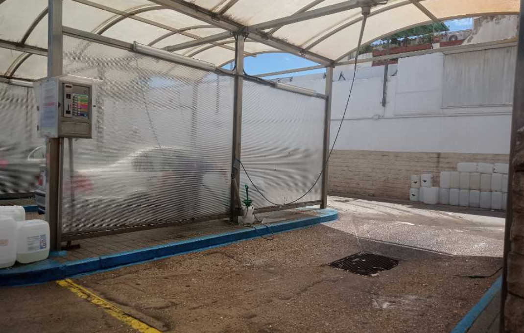 Revente - Naves y solares -
Sabadell