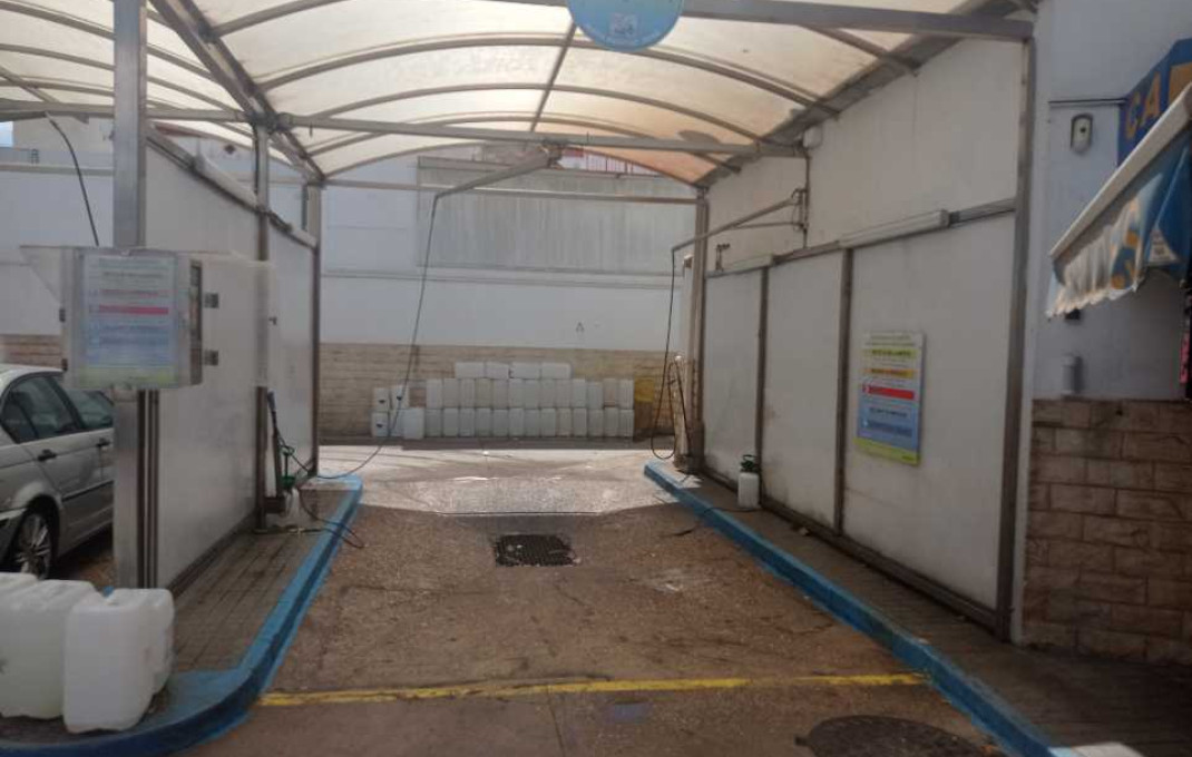 Revente - Naves y solares -
Sabadell