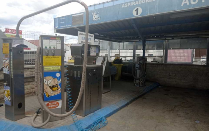 Revente - Naves y solares -
Sabadell