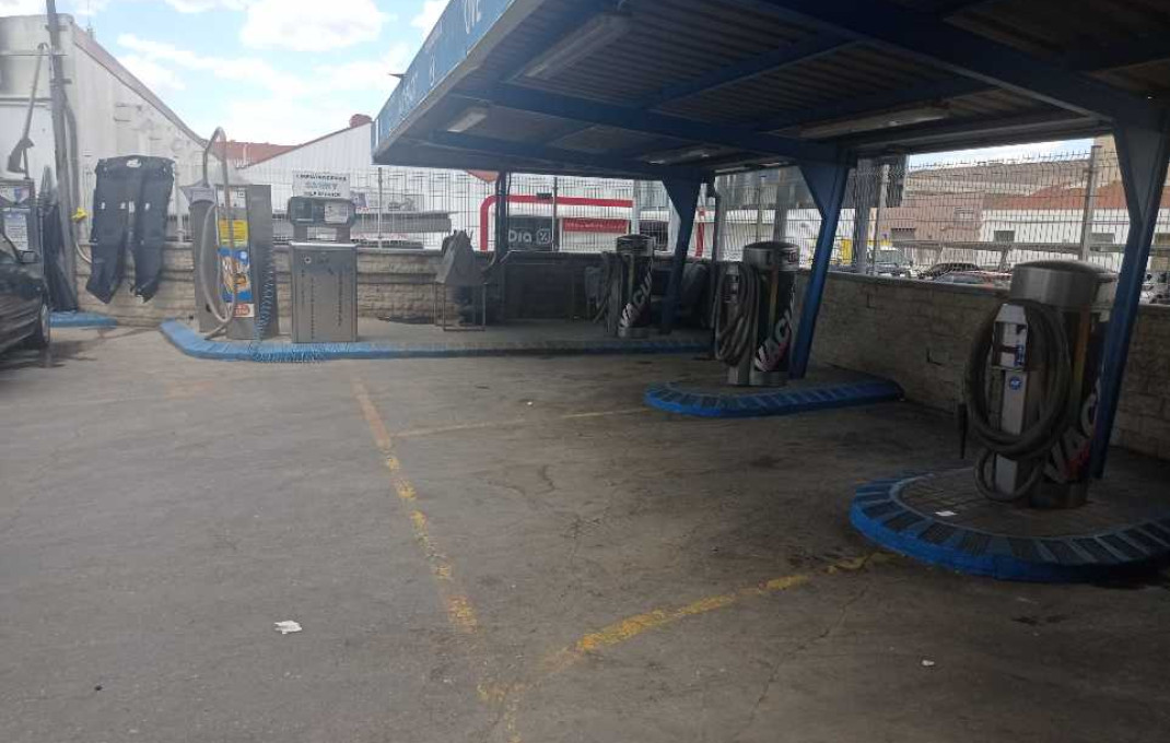 Revente - Naves y solares -
Sabadell