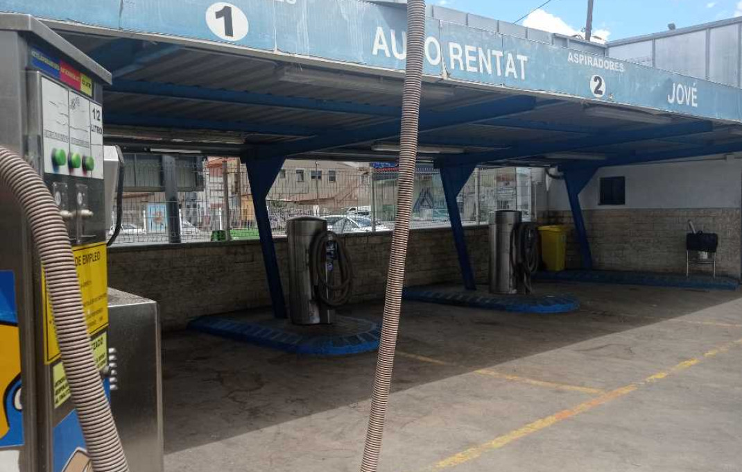 Revente - Naves y solares -
Sabadell