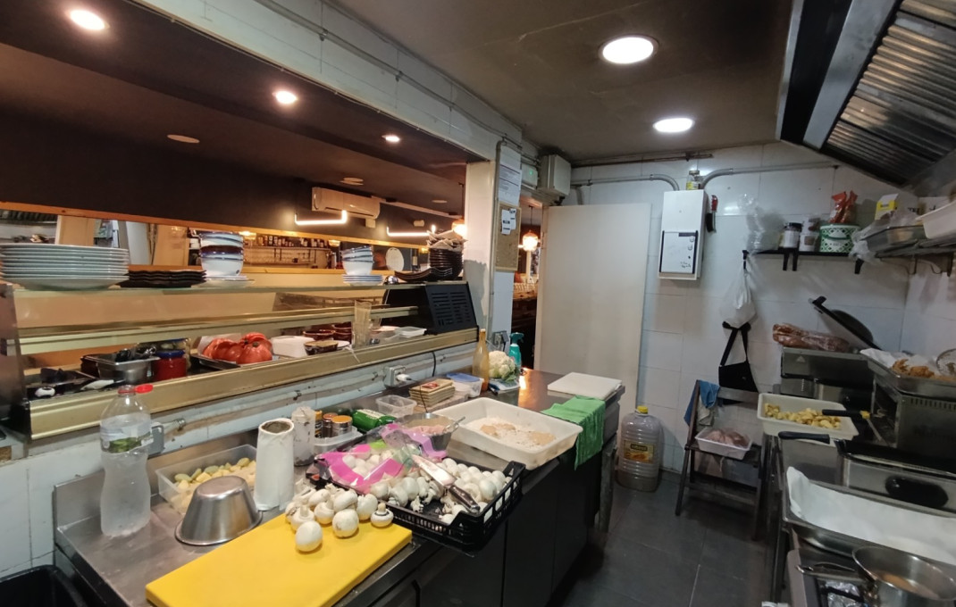 Traspaso - Bar Restaurante -
Barcelona - Sants