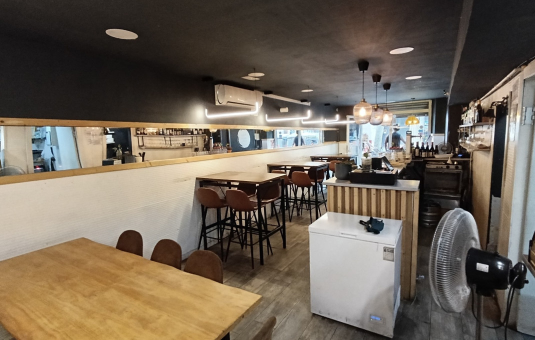 Traspaso - Bar Restaurante -
Barcelona - Sants