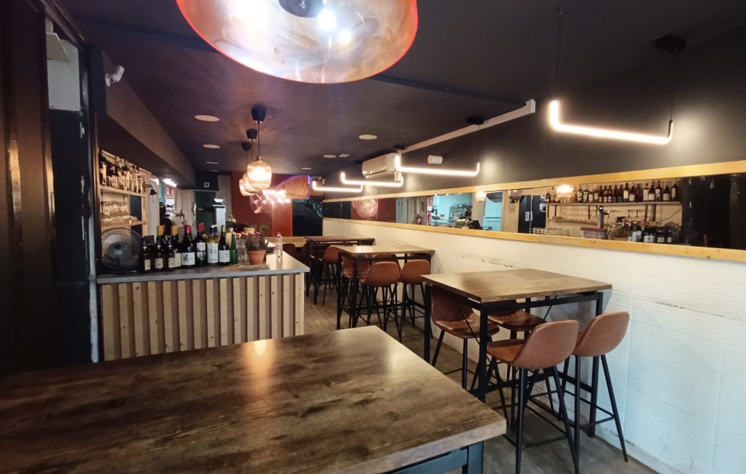 Traspaso - Bar Restaurante -
Barcelona - Sants