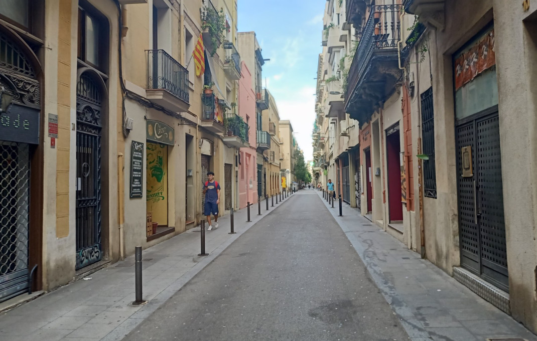 Traspaso - Bar Restaurante -
Barcelona - Gràcia