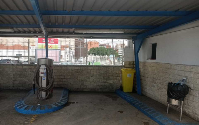 Revente - Naves y solares -
Sabadell