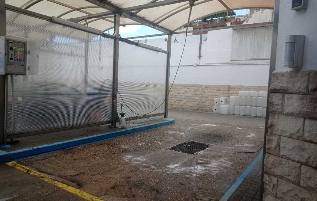 Revente - Naves y solares -
Sabadell