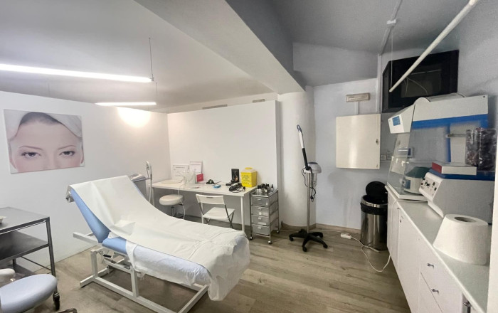 Venta - Local comercial -
Barcelona - Sarria-Sant Gervasi