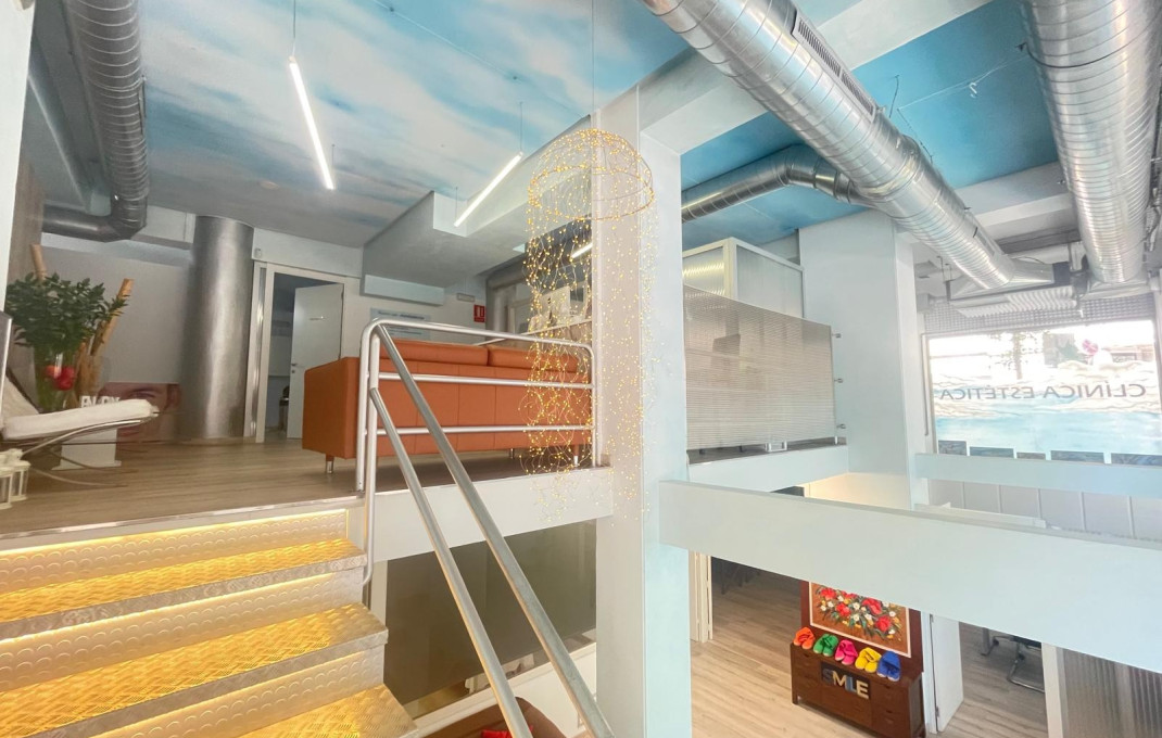 Venta - Local comercial -
Barcelona - Sarria-Sant Gervasi