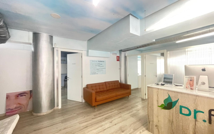 Venta - Local comercial -
Barcelona - Sarria-Sant Gervasi