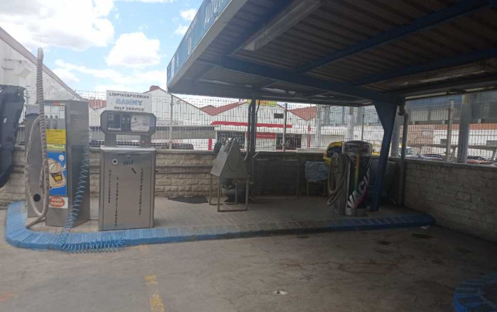 Revente - Naves y solares -
Sabadell