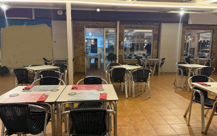 Traspaso - Restaurante -
Blanes