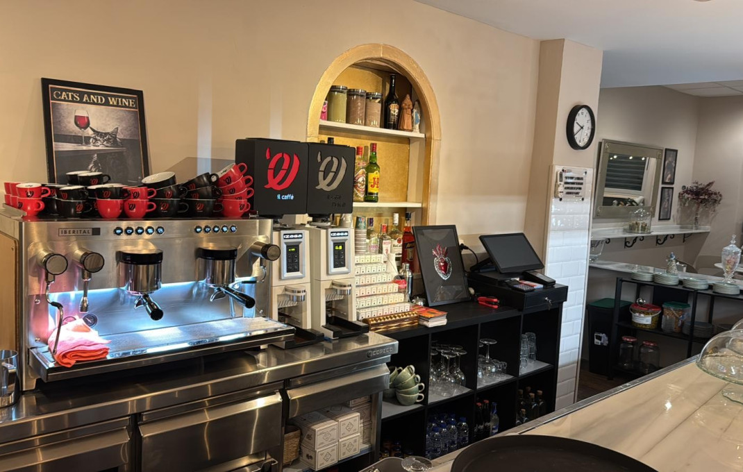 Traspaso - Licencia C2 -
Barcelona - La Nova Esquerra De L´ Eixample