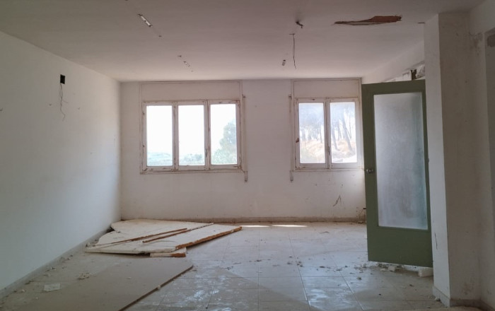 Venta - Masía -
Lleida  - Sucs