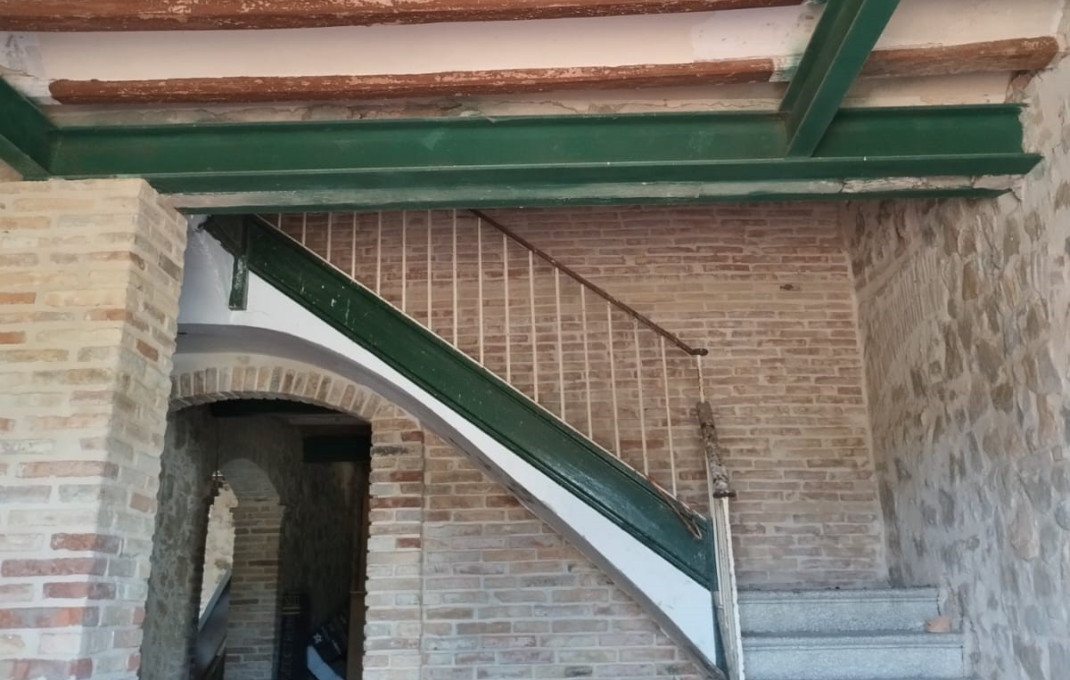 Venta - Masía -
Lleida  - Sucs