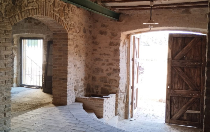 Venta - Masía -
Lleida  - Sucs