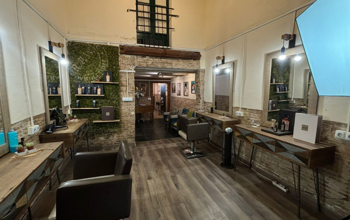 Traspaso - Peluquerias y Estetica -
Barcelona - Ciutat Vella