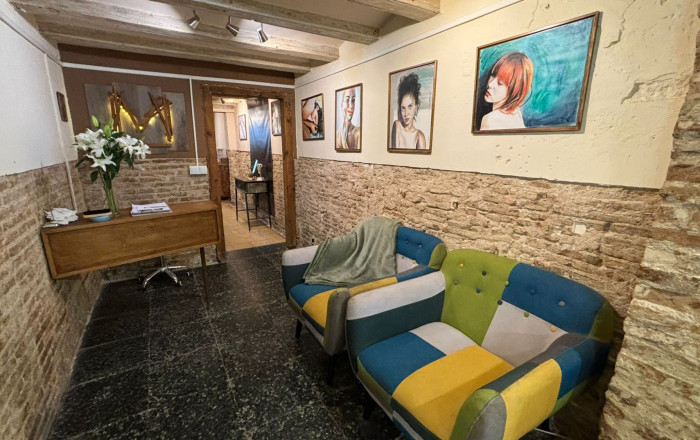 Traspaso - Peluquerias y Estetica -
Barcelona - Ciutat Vella