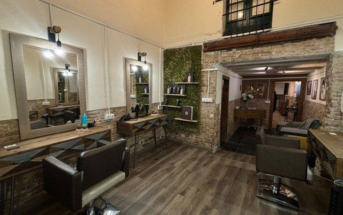 Traspaso - Peluquerias y Estetica -
Barcelona - Ciutat Vella