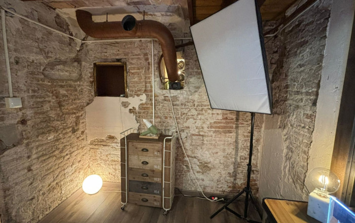 Traspaso - Peluquerias y Estetica -
Barcelona - Ciutat Vella