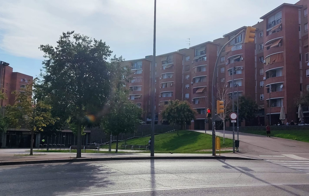 Alquiler - Local comercial -
Sabadell