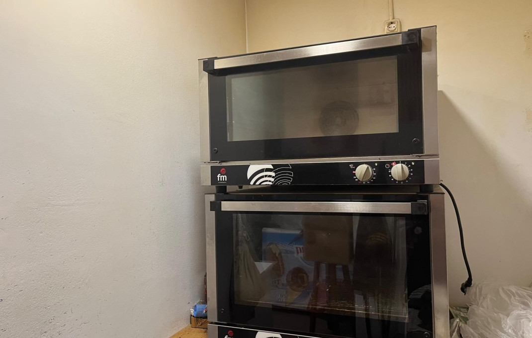 Venta - Local comercial -
Sabadell