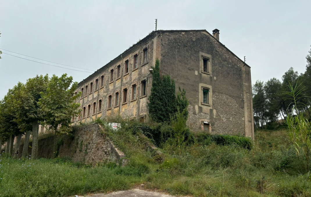 Sale - Edificio -
Balsareny