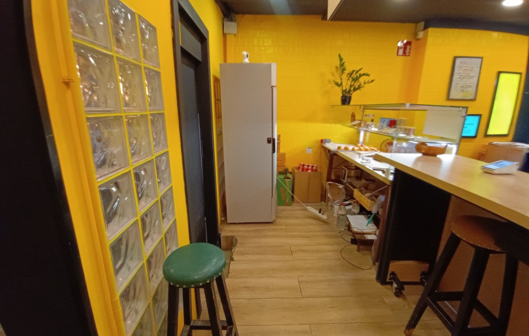 Traspaso - Take Away -
Barcelona - Gràcia