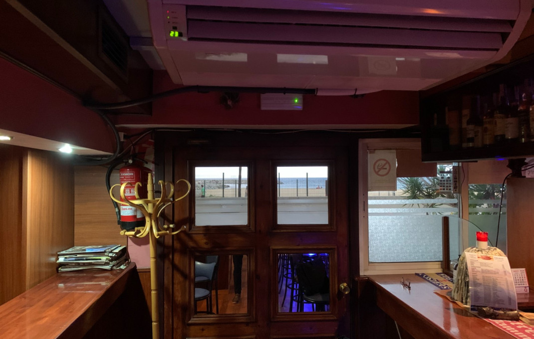 Revente - Bar Copas Musical -
Premi&agrave; de Mar