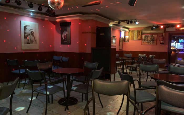 Revente - Bar Copas Musical -
Premi&agrave; de Mar