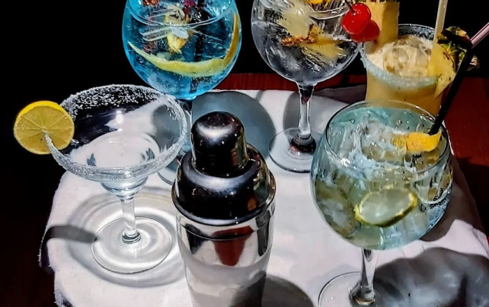 Revente - Bar Copas Musical -
Premi&agrave; de Mar