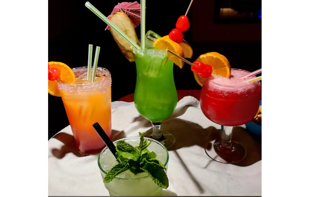 Revente - Bar Copas Musical -
Premi&agrave; de Mar