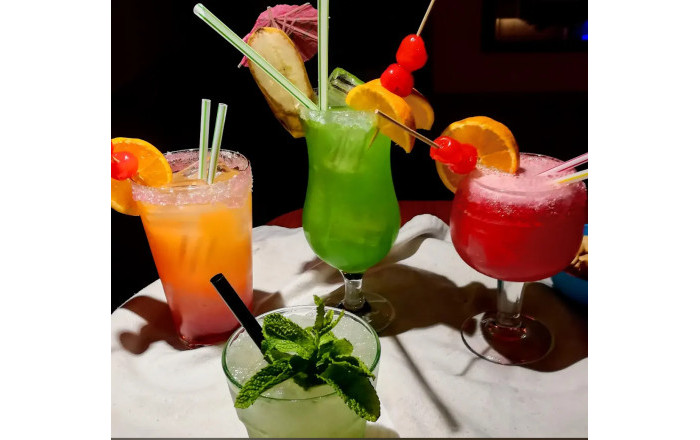 Revente - Bar Copas Musical -
Premi&agrave; de Mar