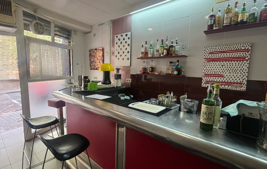 Alquiler - Licencia C2 -
Barcelona - Sants