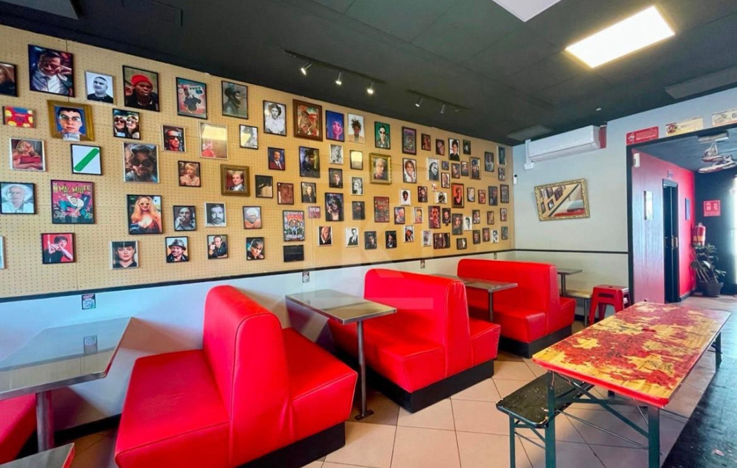 Transfert - Bar Restaurante -
Barcelona - Clot