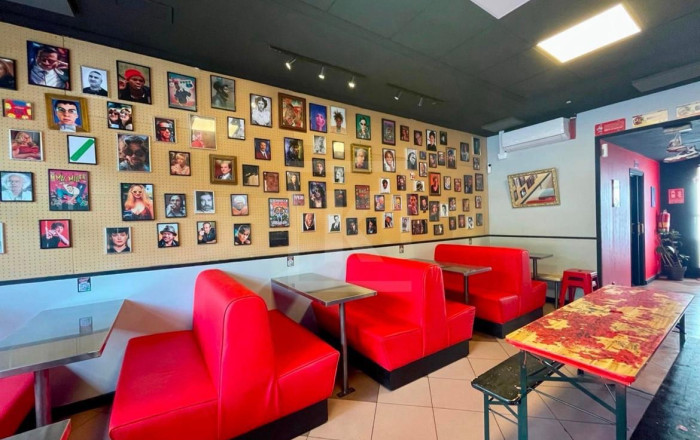 Transfert - Bar Restaurante -
Barcelona - Clot