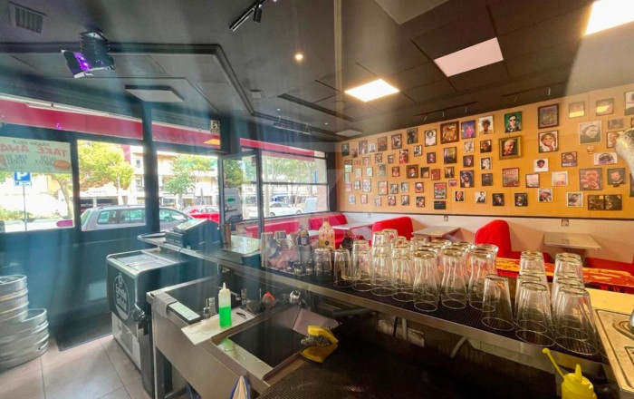 Transfert - Bar Restaurante -
Barcelona - Clot