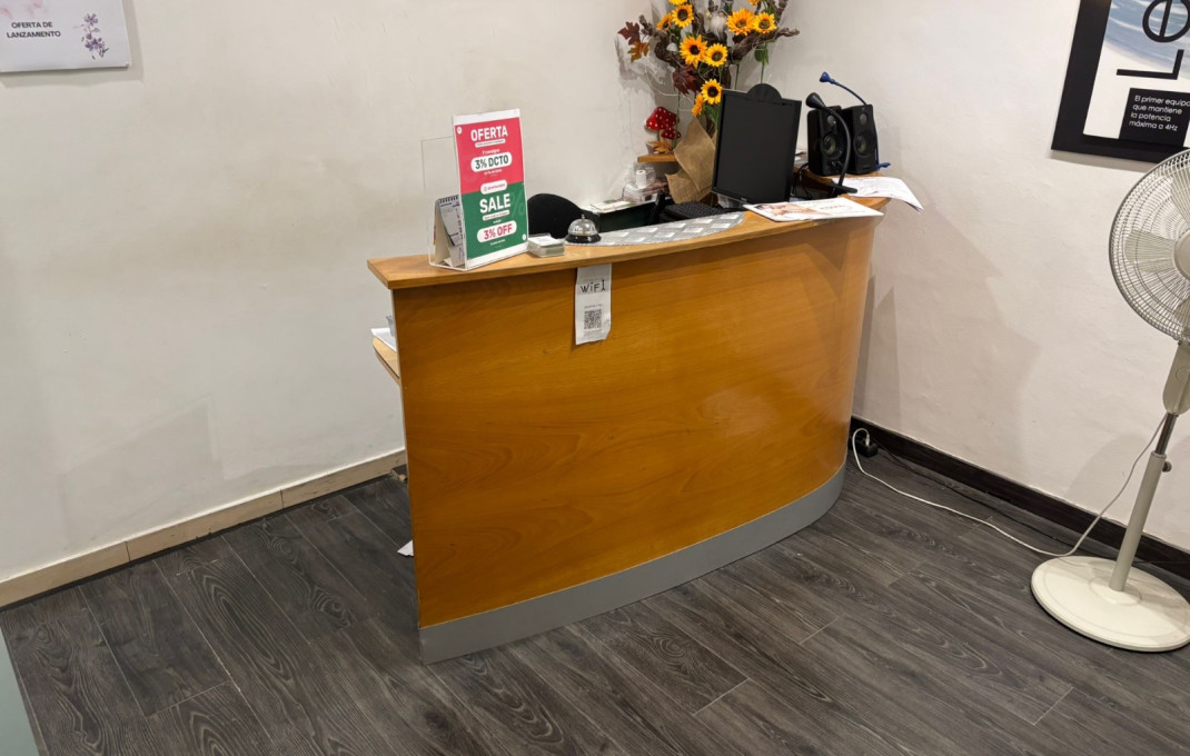 Traspaso - Peluquerias y Estetica -
Barcelona - Eixample