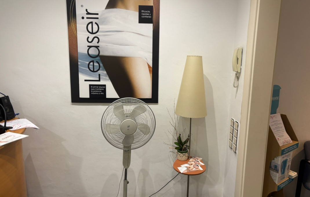 Traspaso - Peluquerias y Estetica -
Barcelona - Eixample