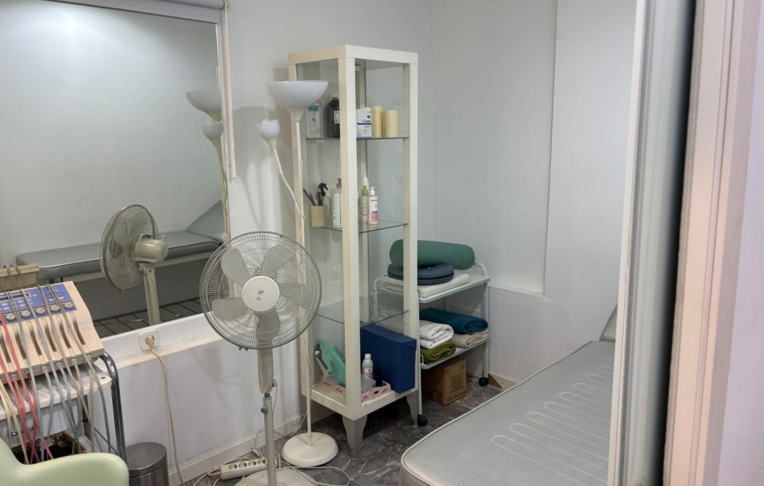 Traspaso - Peluquerias y Estetica -
Barcelona - Eixample