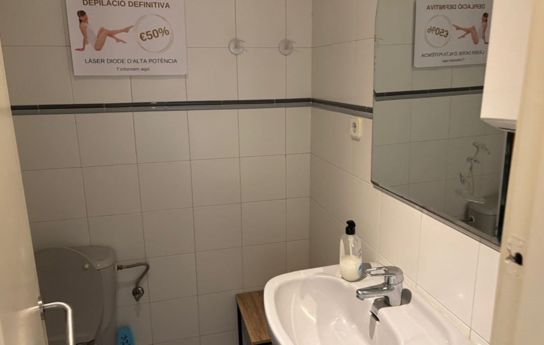 Traspaso - Peluquerias y Estetica -
Barcelona - Eixample