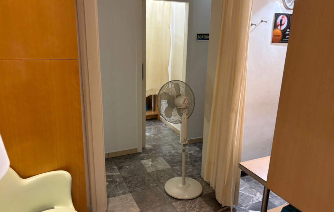 Traspaso - Peluquerias y Estetica -
Barcelona - Eixample