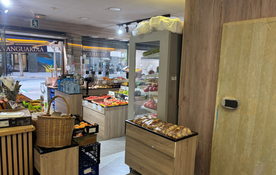 Traspaso - Frutería -
Barcelona - Gràcia