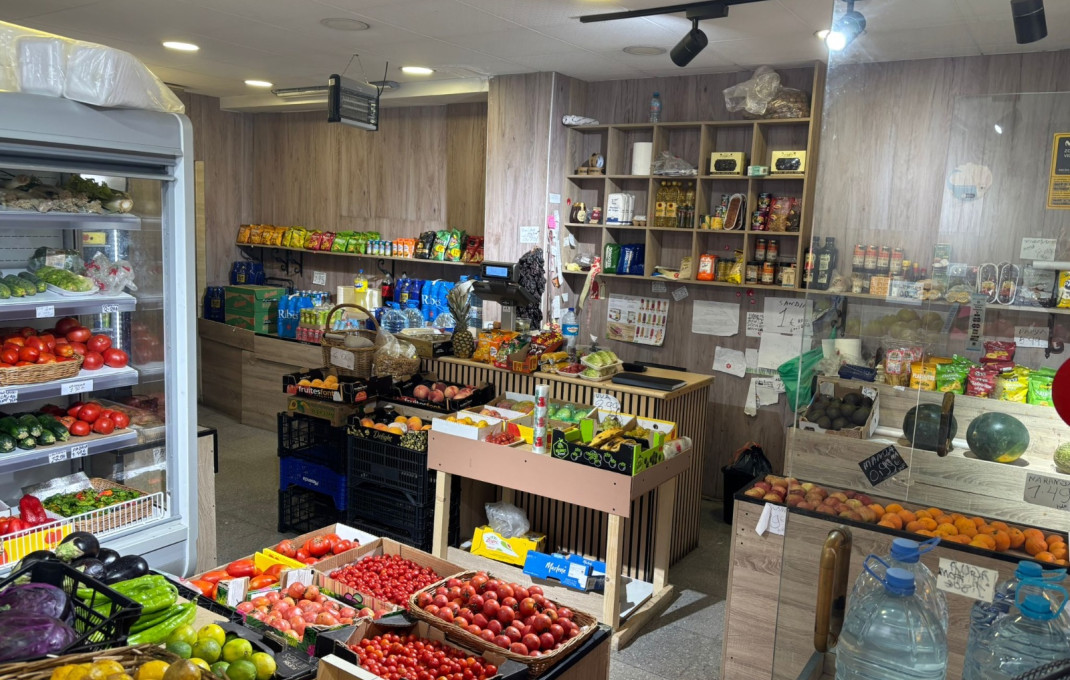Traspaso - Frutería -
Barcelona - Gràcia